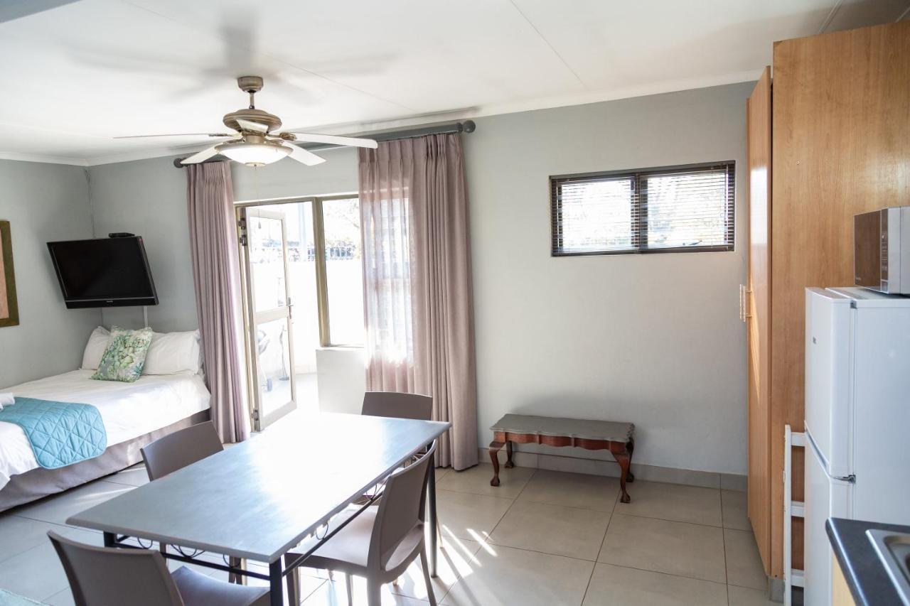 Glen Maine Guest House Pretoria Ngoại thất bức ảnh